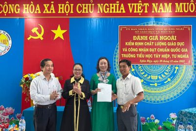 Đoàn Đánh giá ngoài về công tác kiểm định chất lượng giáo dục và công nhận đạt chuẩn quốc gia của Sở GDĐT Quảng Ngãi tiến hành khảo sát chính thức tại trường TH  Tây Hiệp, huyện Tư Nghĩa vào chiều 28/12/2022